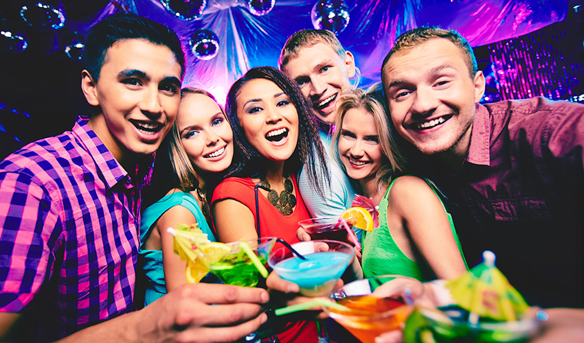 Bar Hopping In Las Vegas Las Vegas 2 You